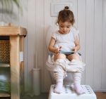 Dječija WC sjedalica (plava) - Image 2